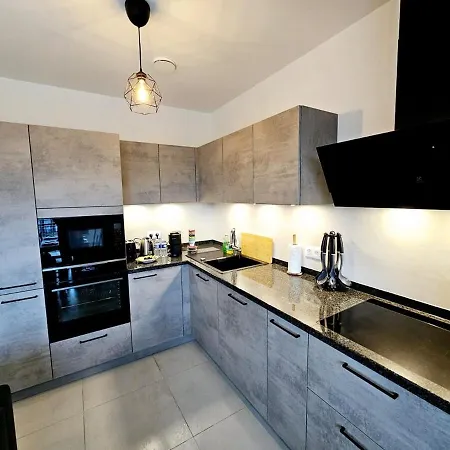 Apartamento Cozy With Parking And Outdoor Space *