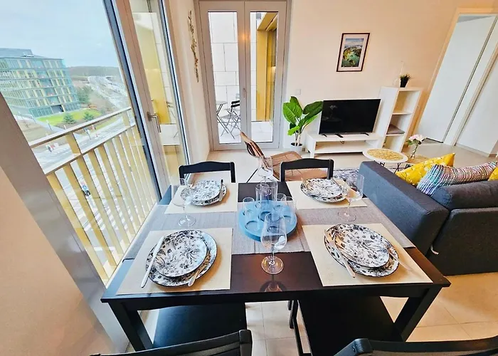 Cozy With Parking And Outdoor Space Apartamento